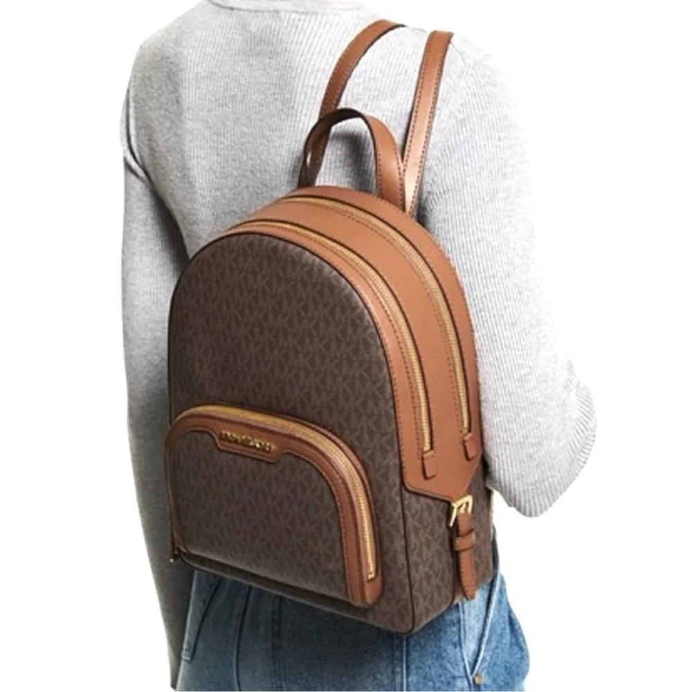 MICHAEL KORS JAYCEE MEDIUM BACKPACK & LARGE DOUBLE ZIP WALLET SET BROWN/GOLD